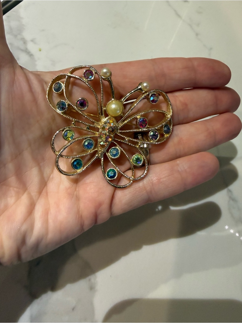 Emmons rhinestone gold tone butterfly brooch - Picture 4 of 4